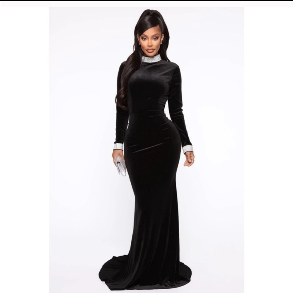 Velvet elegant backless crystal  gown